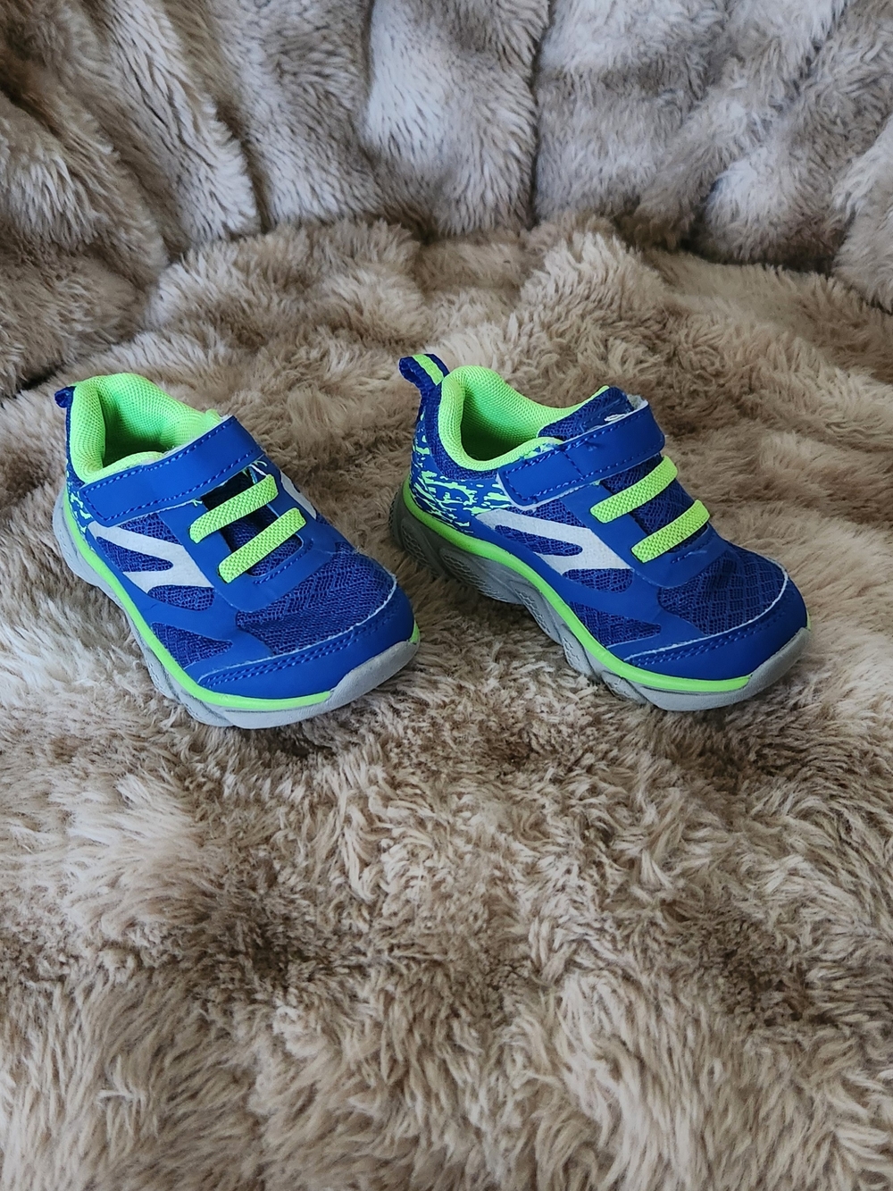 Kids Athletic Sneakers - Blue & Lime